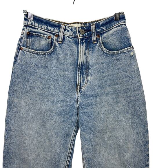 Abercrombie & Fitch Size 26 / 2 Short Jeans High Rise Curve Love Relaxed 90s Fit - Picture 3 of 16